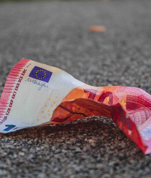 imelda-p-ER1gHMTYY-unsplash 1